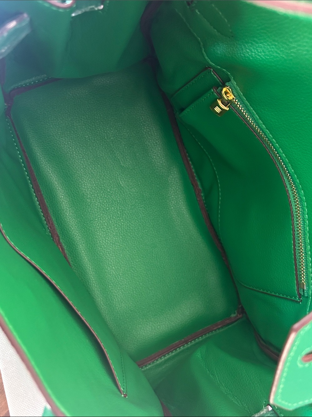 Inspire Style Green Structured Top-Handle Satchel with Gold Hardware - Picture 3 of 8
